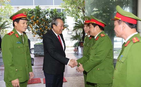 Phó Thủ tướng thăm, chúc tết lực lượng cảnh sát Bộ Công an